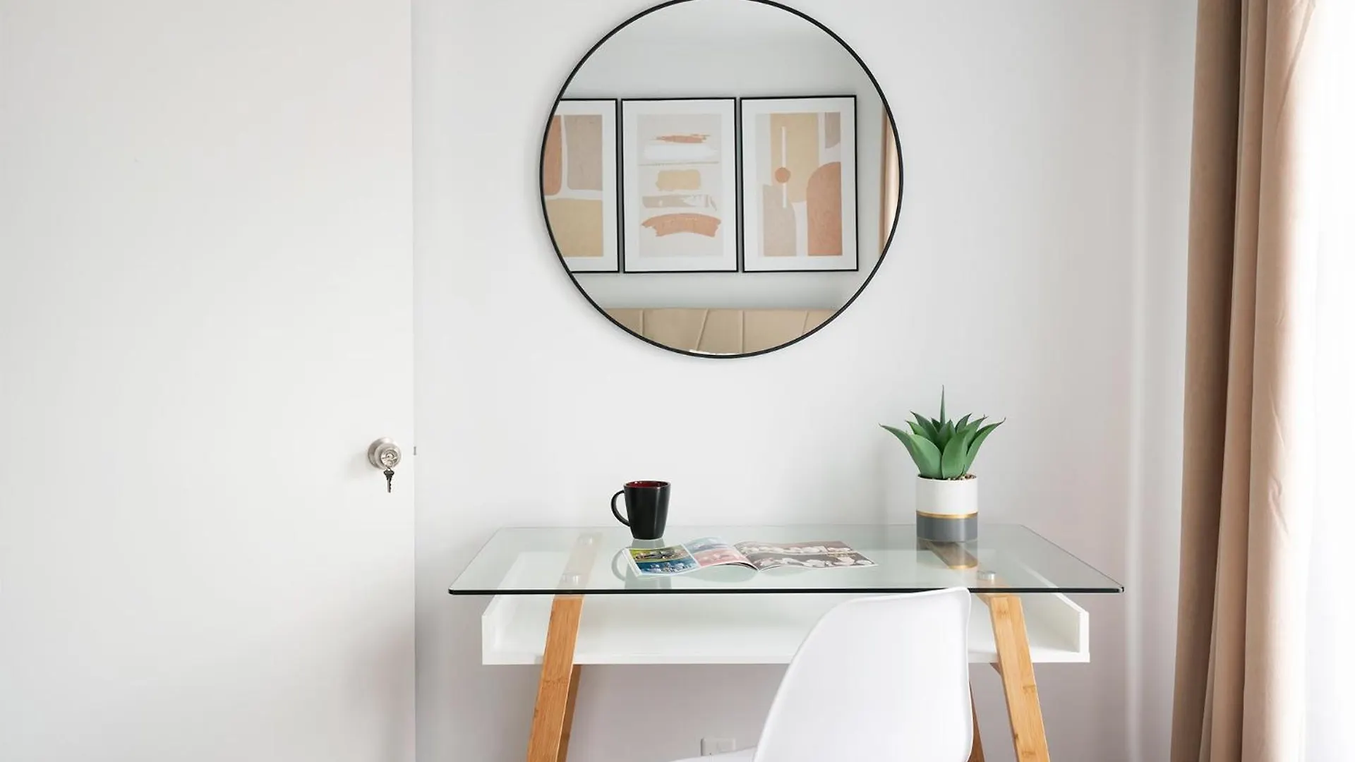뉴욕 444-4F Newly Furnished Elv 1Br Hells Kitchen 아파트 0*,  미국