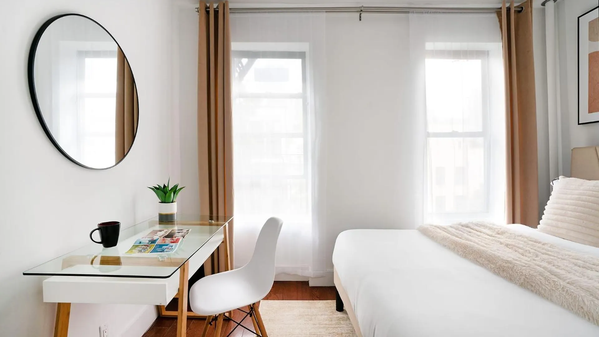 444-4F Newly Furnished Elv 1Br Hells Kitchen Apartment New York United States