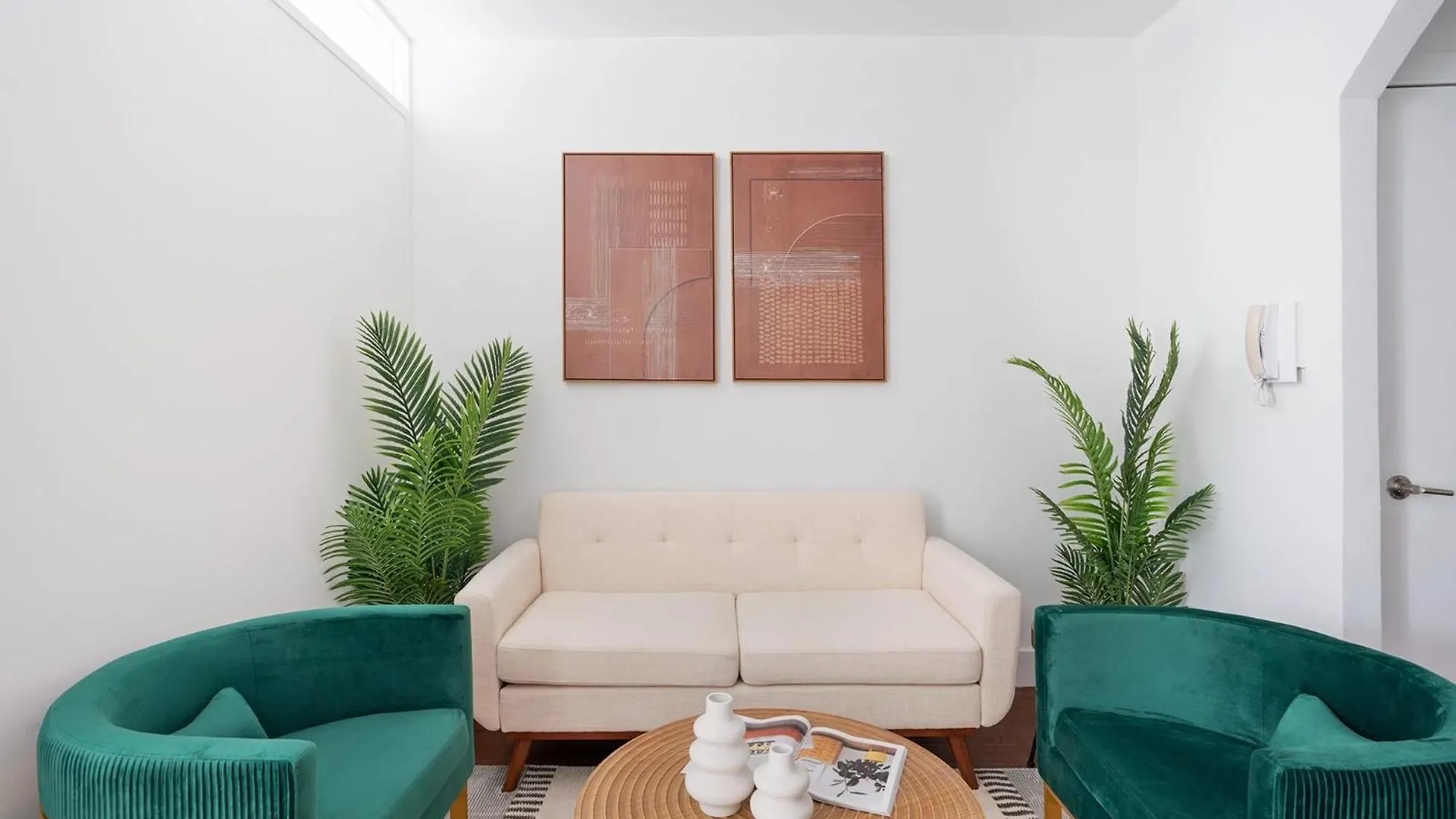 444-4F Newly Furnished Elv 1Br Hells Kitchen Apartment New York